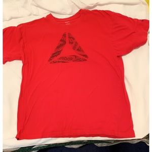 Men’s Reebok shirt